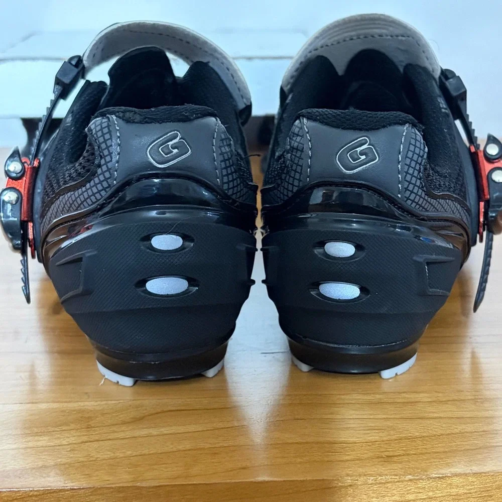 Gavin Cycling Shoes Black Silver Road Indoor Spin Bike Shoes Size 38 with Cleats